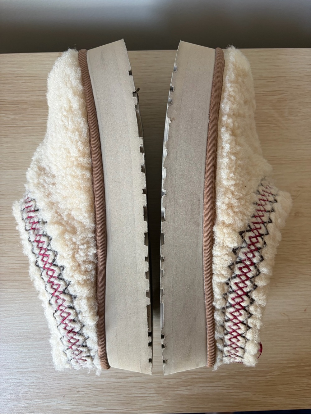 UGG Tazz Heritage Braid slip on 9 - Picture 11 of 16